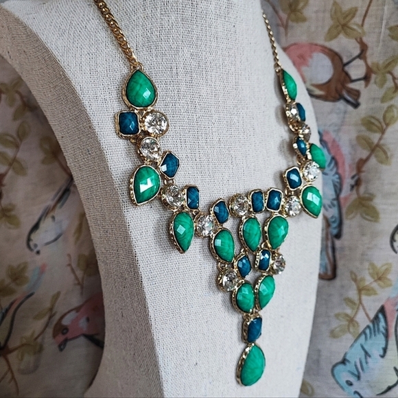 Amrita Singh Signed Faceted Blue Green Clear Rhinestone Statement Necklace EUC - Picture 2 of 8